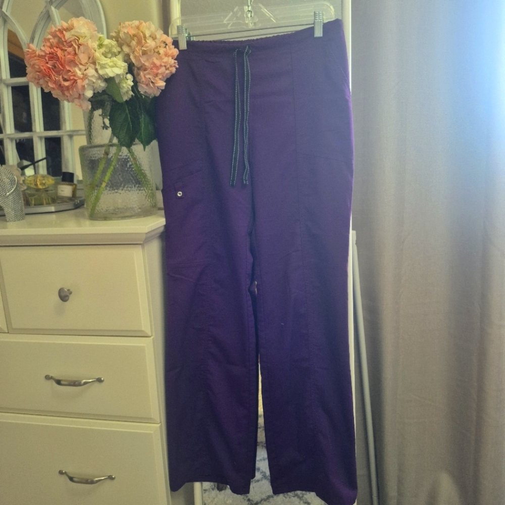 Scrubstar Deep Purple Pants Size Small